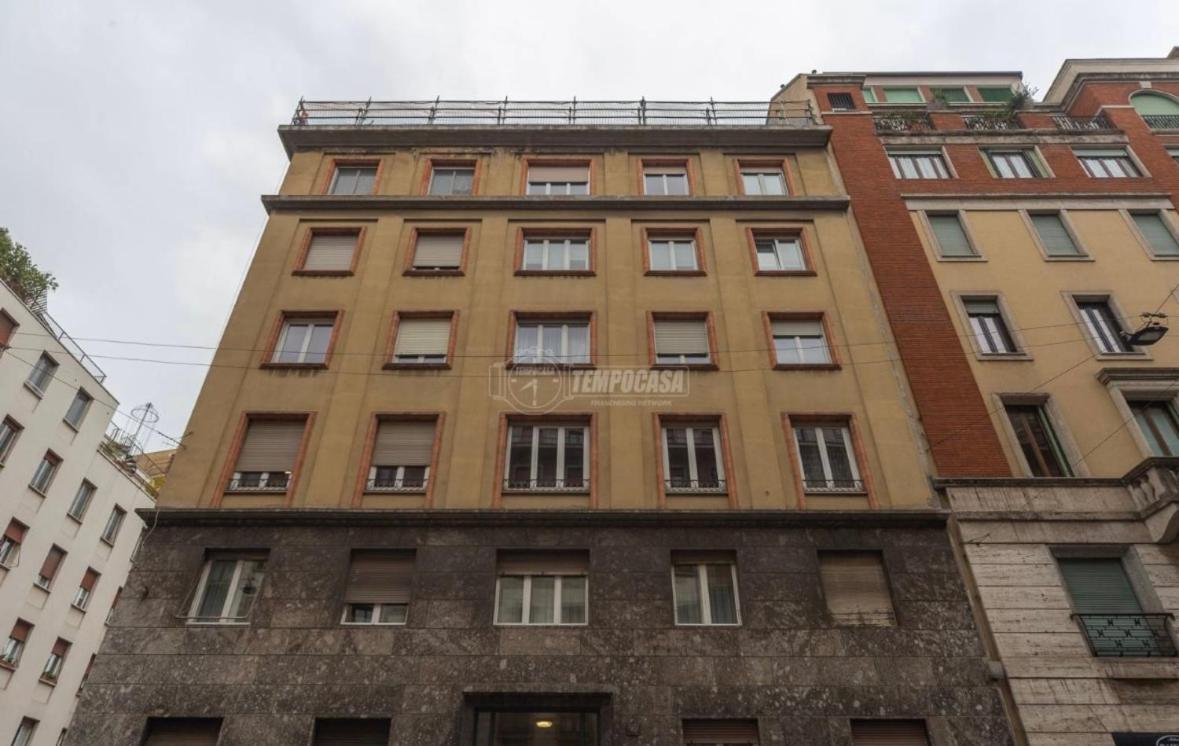 Milano - Delizioso Appartamento In Pieno Centro. Fancy Yellow Apartments Екстер'єр фото